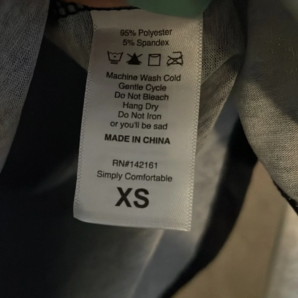 💙Lularoe NWT Randy Tee💙 - Picture 6 of 7